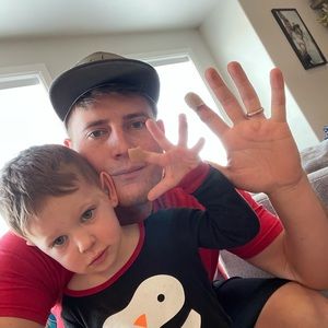 Meet your Posher, Logan